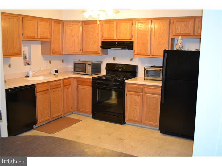 1305 Stokes Road Mount Laurel, NJ 08054 - Photo 3 of 20