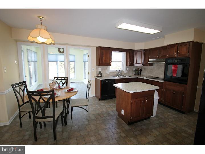 8 Abington Road Mount Laurel, NJ 08054 - Photo 11 of 24 Kitchen