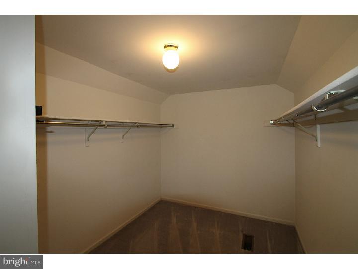 8 Abington Road Mount Laurel, NJ 08054 - Photo 16 of 24