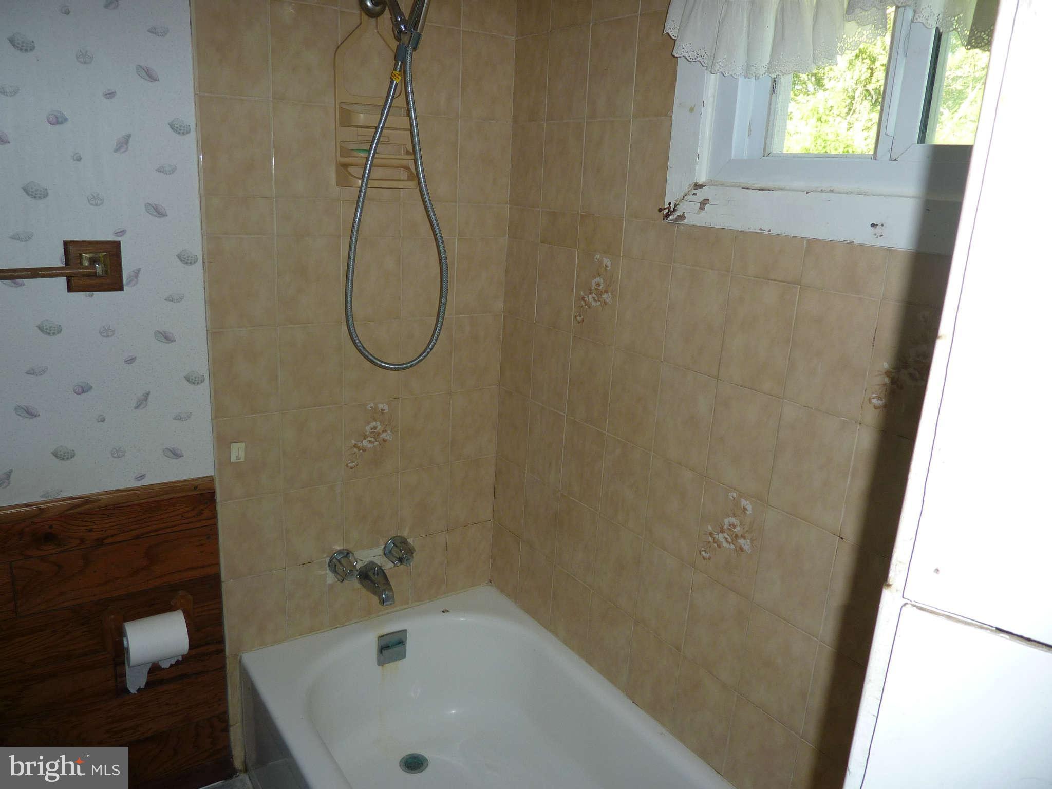 11650 Stines Store Road Charlotte Hall, MD 20622 - Photo 17 of 30 Bath