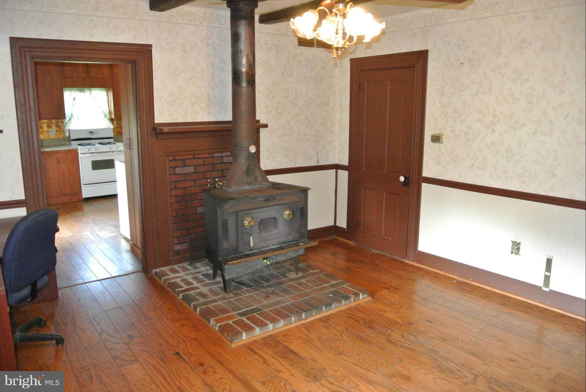 11650 Stines Store Road Charlotte Hall, MD 20622 - Photo 5 of 30 Living Room