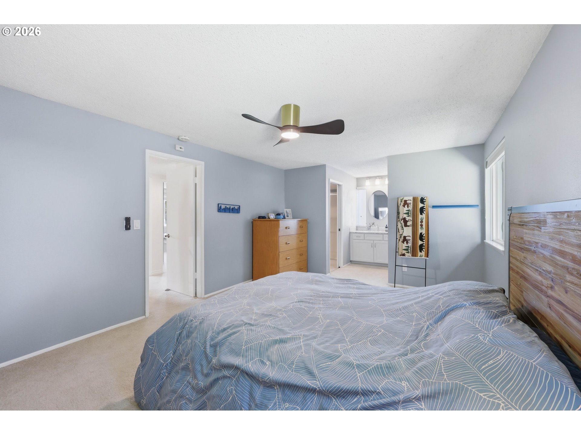 7295 Southwest Alpine Drive Beaverton, OR 97008 - Photo 20 of 48 Primary Bedroom