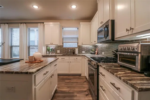 $3,000 | 264 Spring Hill Road, Flower Mound, TX 75028