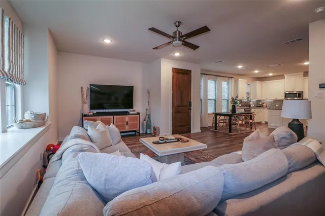 $3,000 | 264 Spring Hill Road, Flower Mound, TX 75028