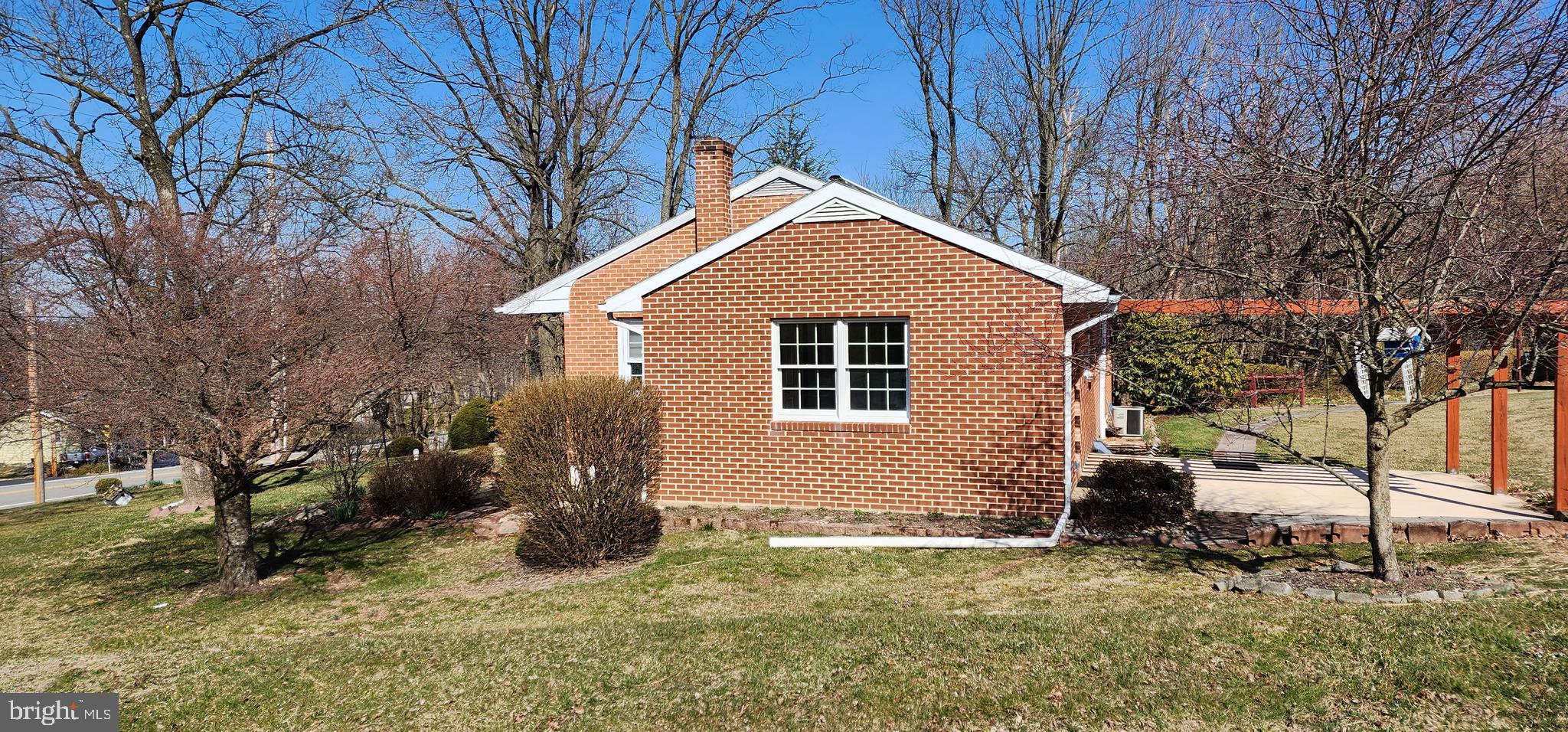 1662 Gilbertsville Road Pottstown, PA 19464 - Photo 3 of 24 Side View