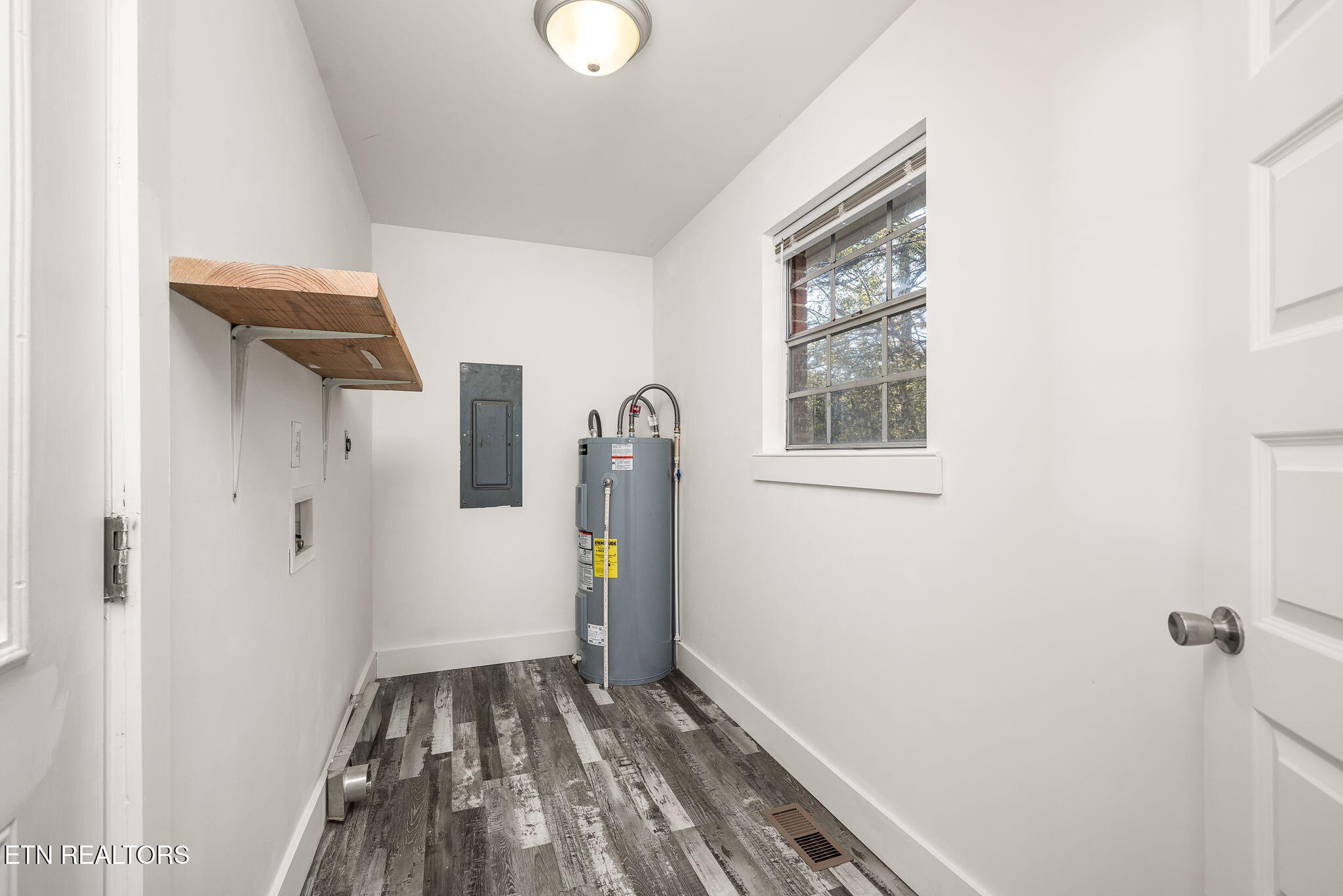 287 Watson Avenue Spring City, TN 37381 - Photo 14 of 24