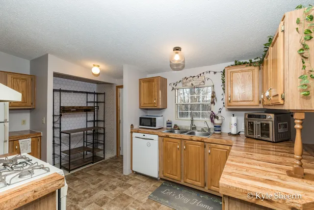 $250,000 | 2917 West Lincoln Avenue, Ionia, MI 48846