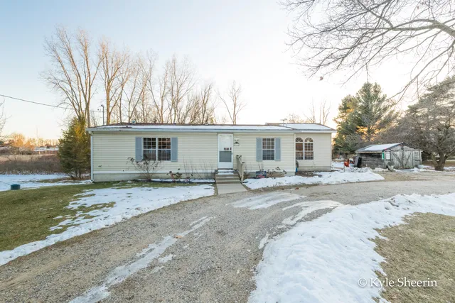 $250,000 | 2917 West Lincoln Avenue, Ionia, MI 48846