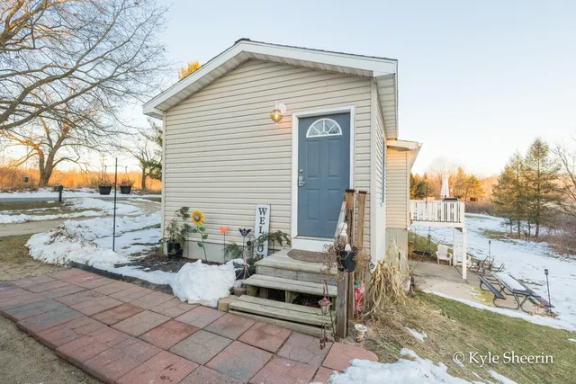 $250,000 | 2917 West Lincoln Avenue, Ionia, MI 48846