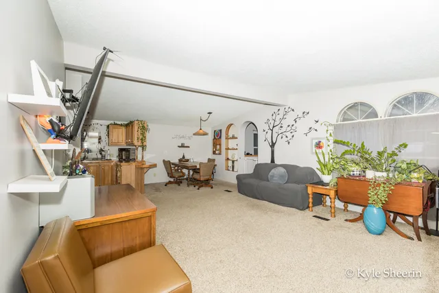 $250,000 | 2917 West Lincoln Avenue, Ionia, MI 48846