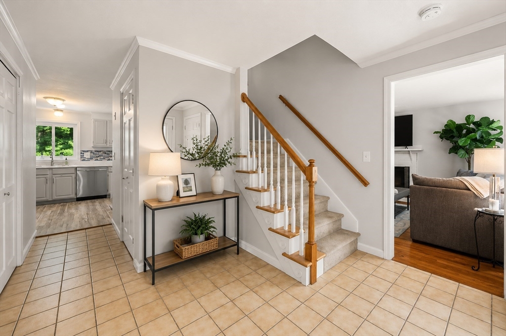74 Lakeview Road Foxboro, MA 02035 - Photo 20 of 42