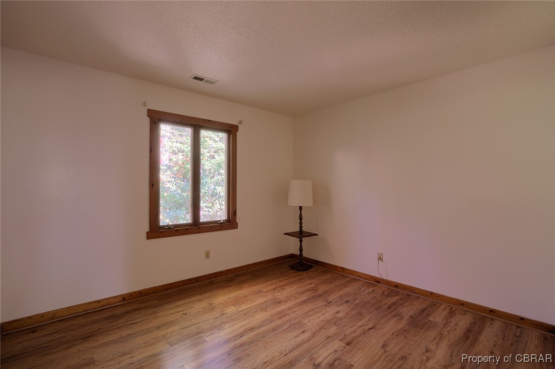 8711 Indian Road Gloucester, VA 23061 - Photo 17 of 23 Bedroom 3
