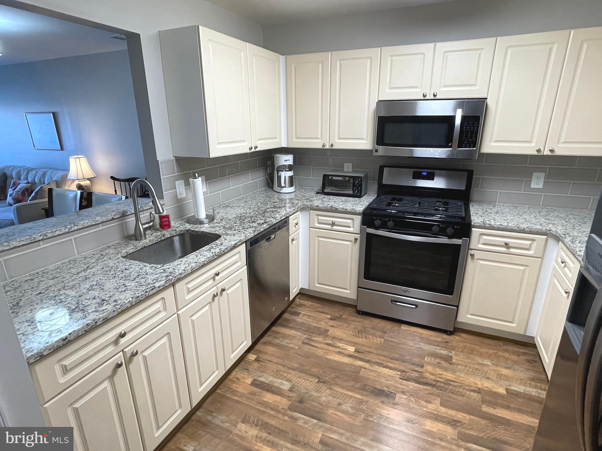 20588 Cornstalk Terrace, Unit 202 Ashburn, VA 20147 - Photo 12 of 30