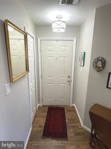 $2,700 | 20588 Cornstalk Terrace, Unit 202, Ashburn, VA 20147