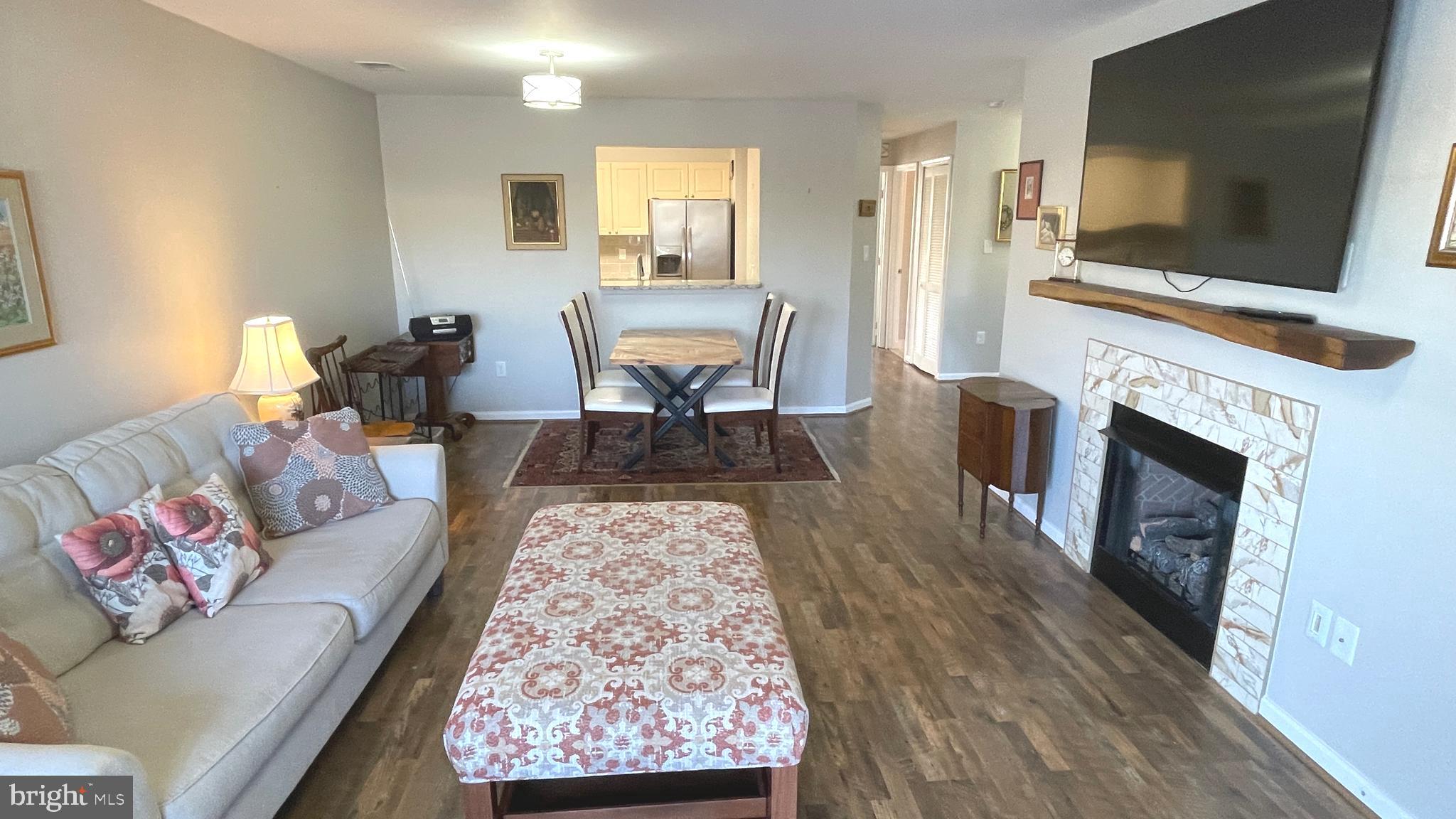 20588 Cornstalk Terrace, Unit 202 Ashburn, VA 20147 - Photo 4 of 30