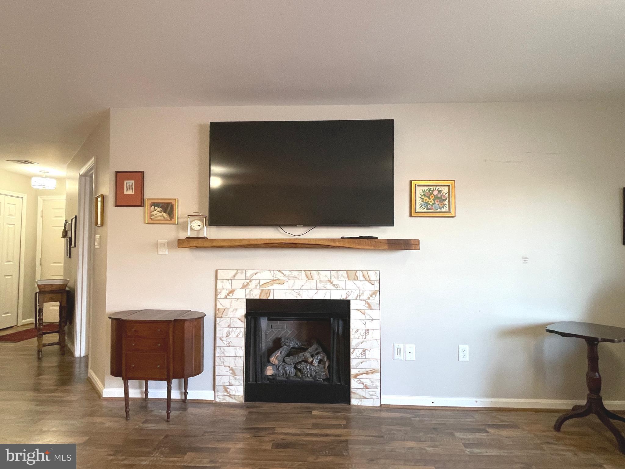 20588 Cornstalk Terrace, Unit 202 Ashburn, VA 20147 - Photo 7 of 30