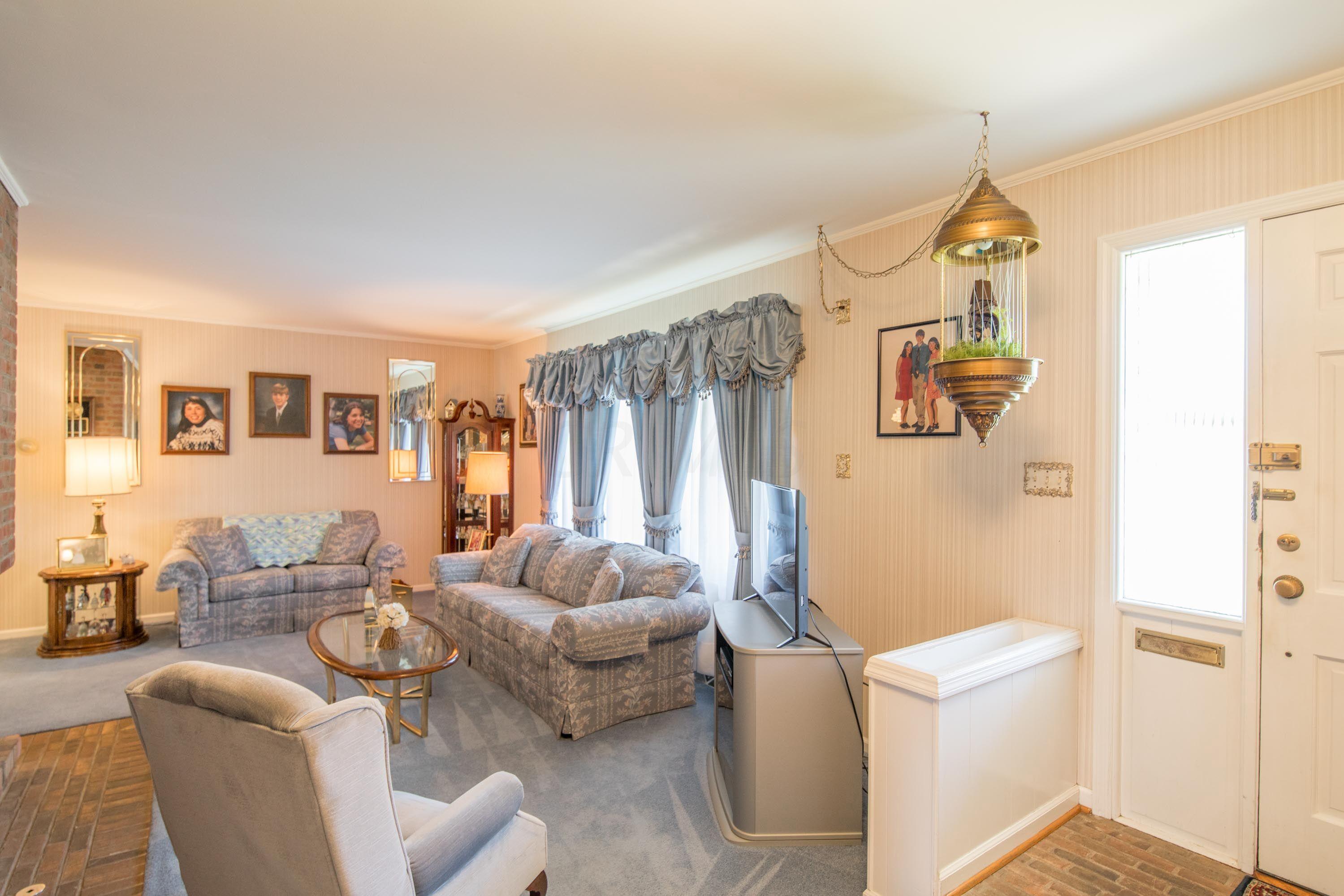 4125 Winfield Road Columbus, OH 43220 - Photo 3 of 42 Gallery Image 3