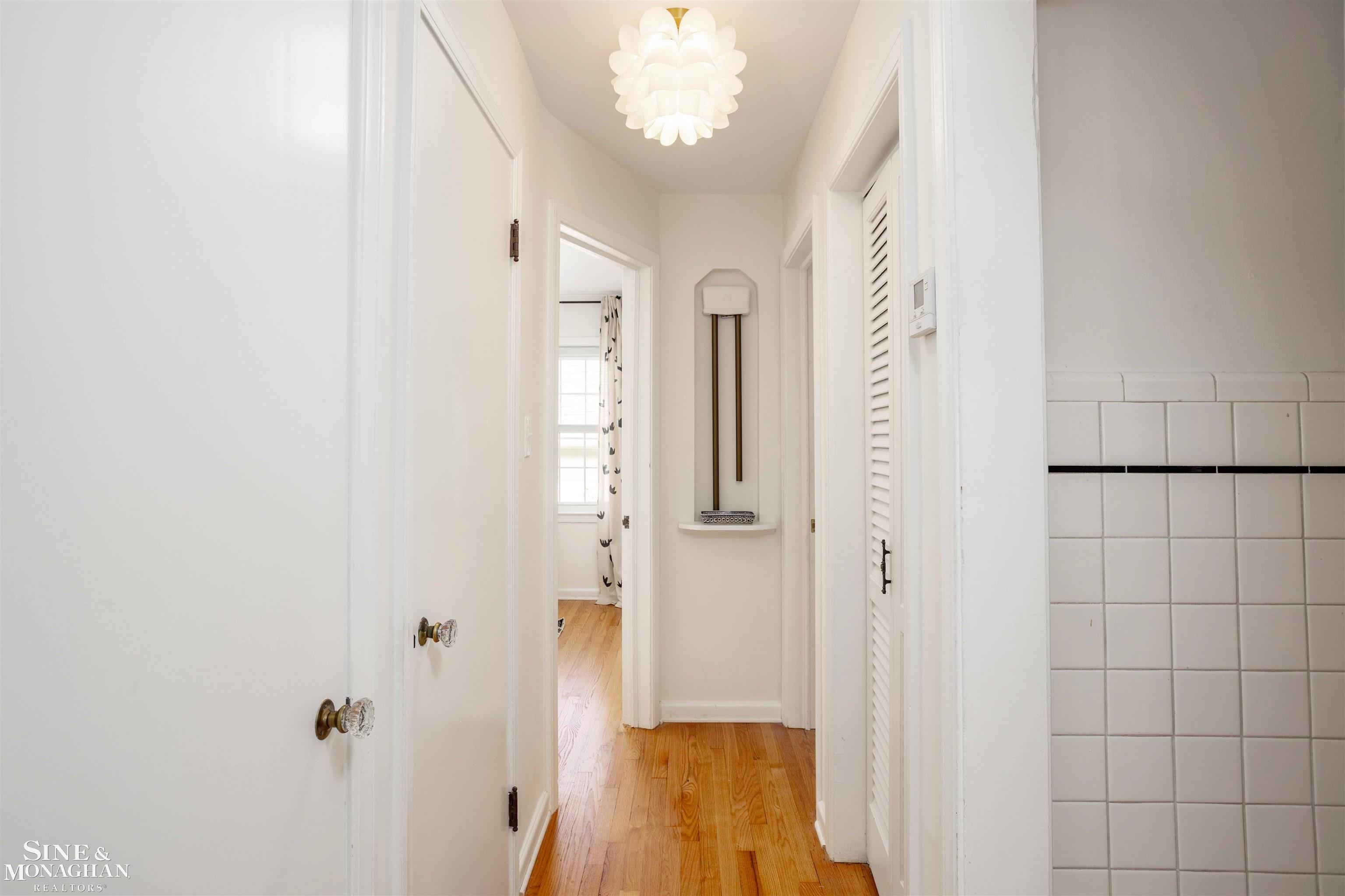 480 Cloverly Road Grosse Pointe, MI 48236 - Photo 12 of 48 Hallway