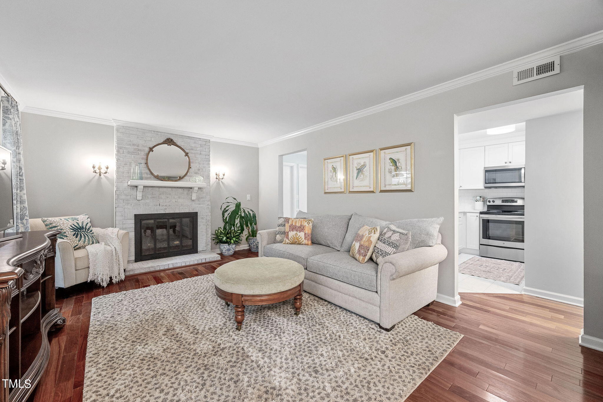 3112 Chancery Place Raleigh, NC 27607 - Photo 4 of 33 25-web-or-mls-3112-chancery-pl