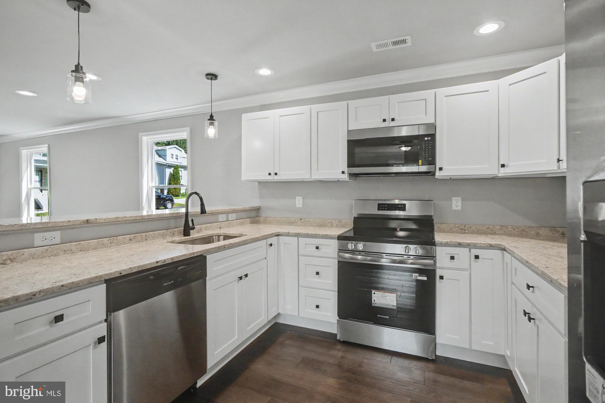 7501 Riddle Avenue Baltimore, MD 21224 - Photo 16 of 45