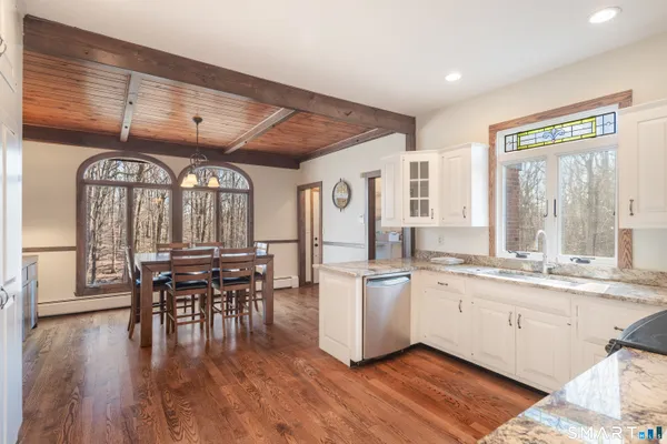 $1,195,000 | 75 Lilac Lane, Easton, CT 06612