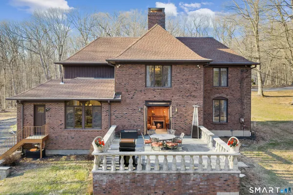 $1,195,000 | 75 Lilac Lane, Easton, CT 06612