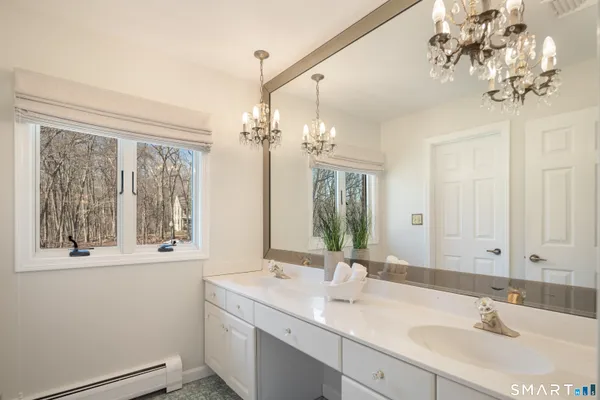 $1,195,000 | 75 Lilac Lane, Easton, CT 06612