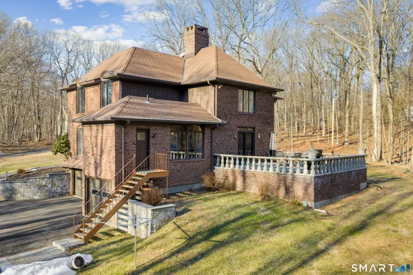 $1,195,000 | 75 Lilac Lane, Easton, CT 06612