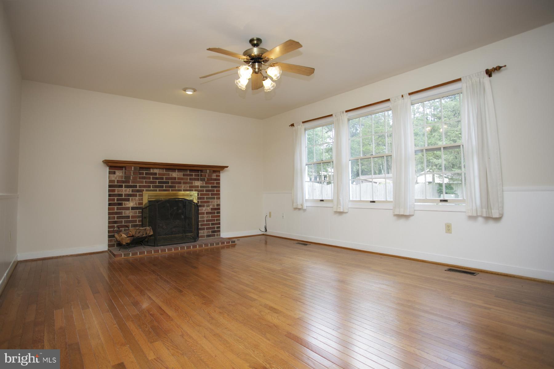 2179 Sebastian Road Fredericksburg, VA 22405 - Photo 2 of 15 Family Room