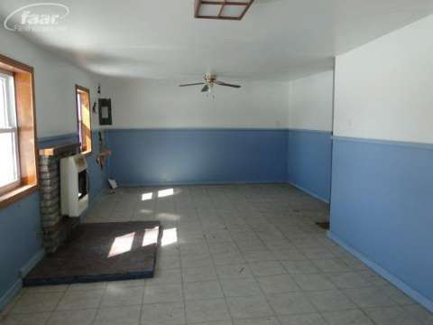 1123 West Dodge Road Mount Morris, MI 48458 - Photo 6 of 12 20394600-5.JPG
