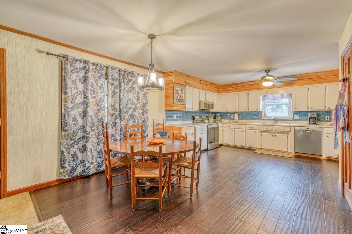 579 Old Georgia Road Moore, SC 29369 - Photo 3 of 50 Gallery Image 3