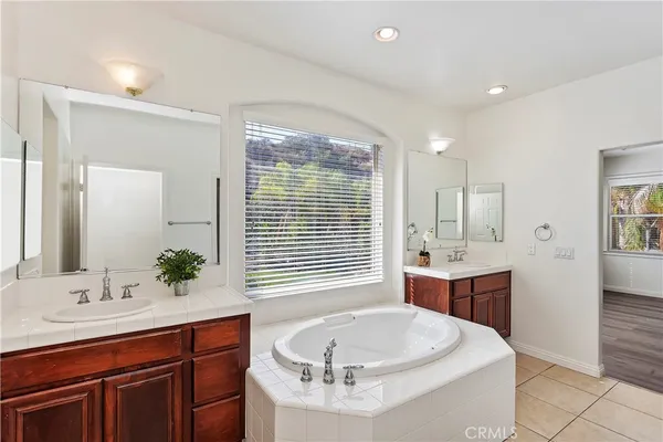 $4,300 | 1678 Honors Circle, Corona, CA 92883
