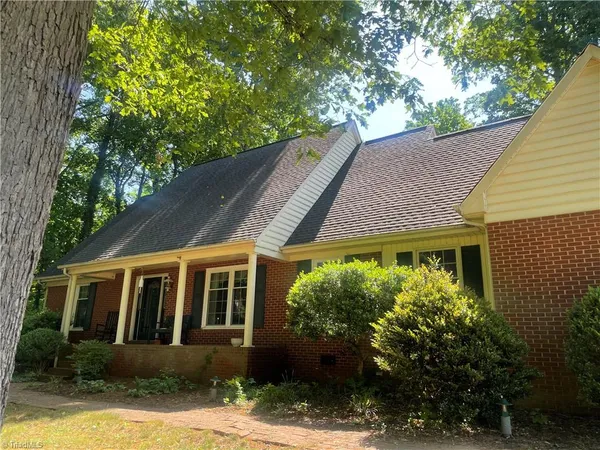 $425,000 | 907 Branchwood Drive, Kernersville, NC 27284