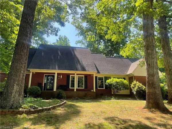 $425,000 | 907 Branchwood Drive, Kernersville, NC 27284