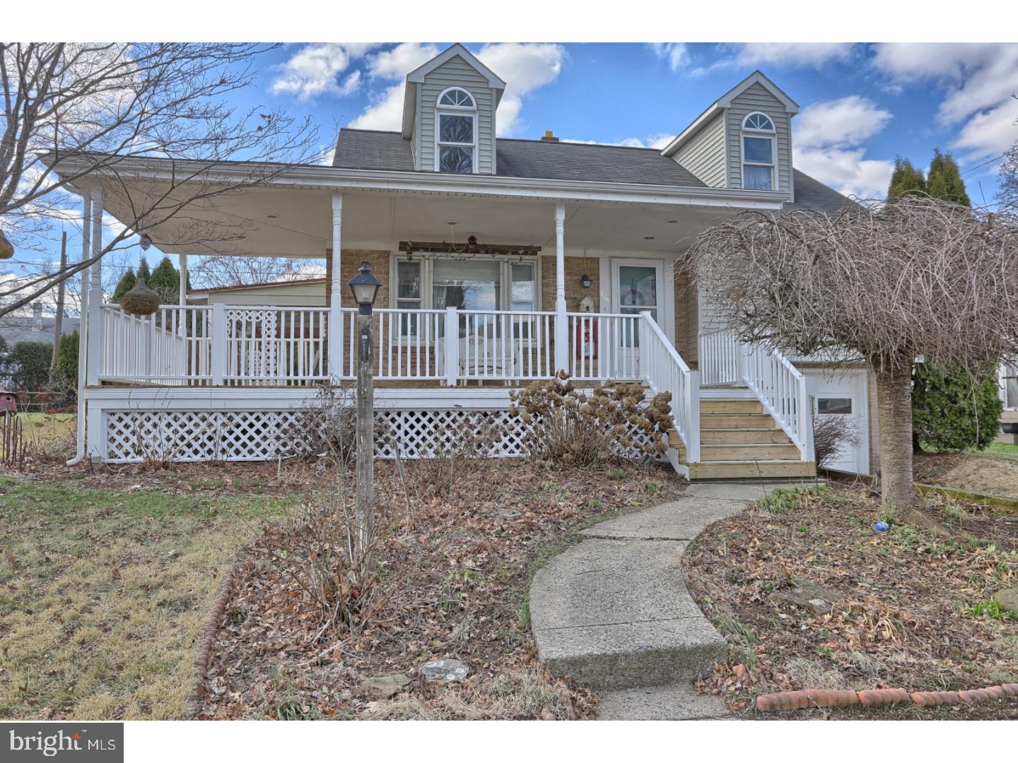 115 Lee Avenue Reading, PA 19607 - Photo 2 of 25