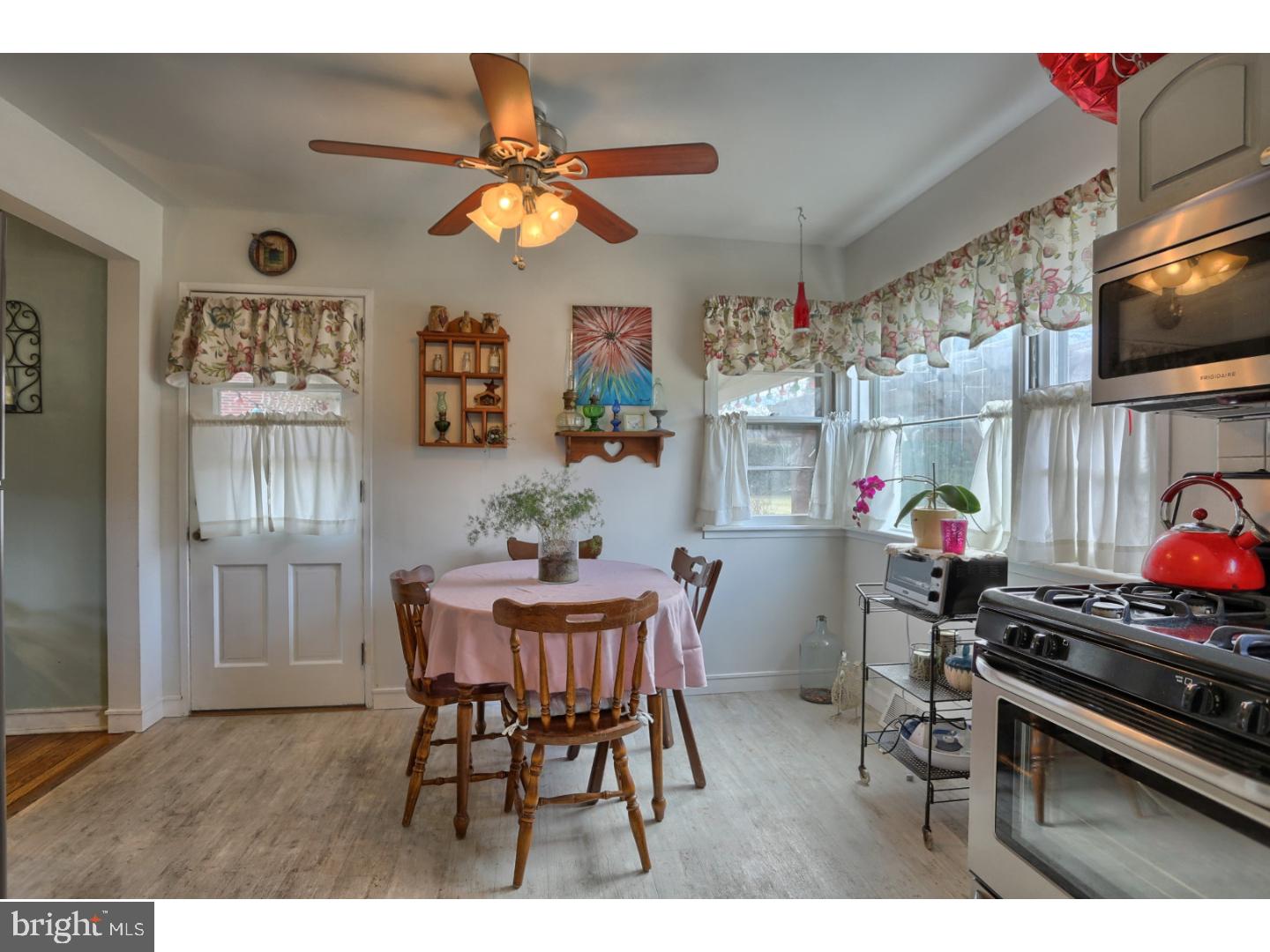 115 Lee Avenue Reading, PA 19607 - Photo 10 of 25