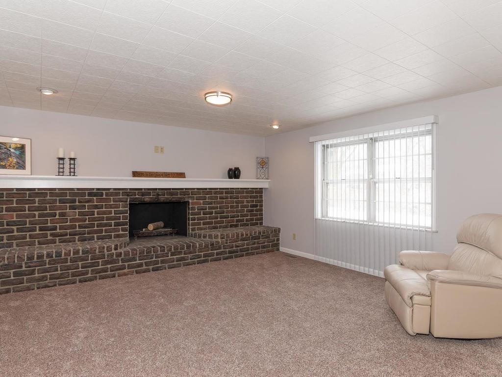 7152 Johnson Road Indianapolis, IN 46250 - Photo 13 of 22 Gallery Image 13