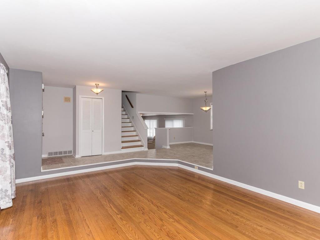 7152 Johnson Road Indianapolis, IN 46250 - Photo 3 of 22 Gallery Image 3