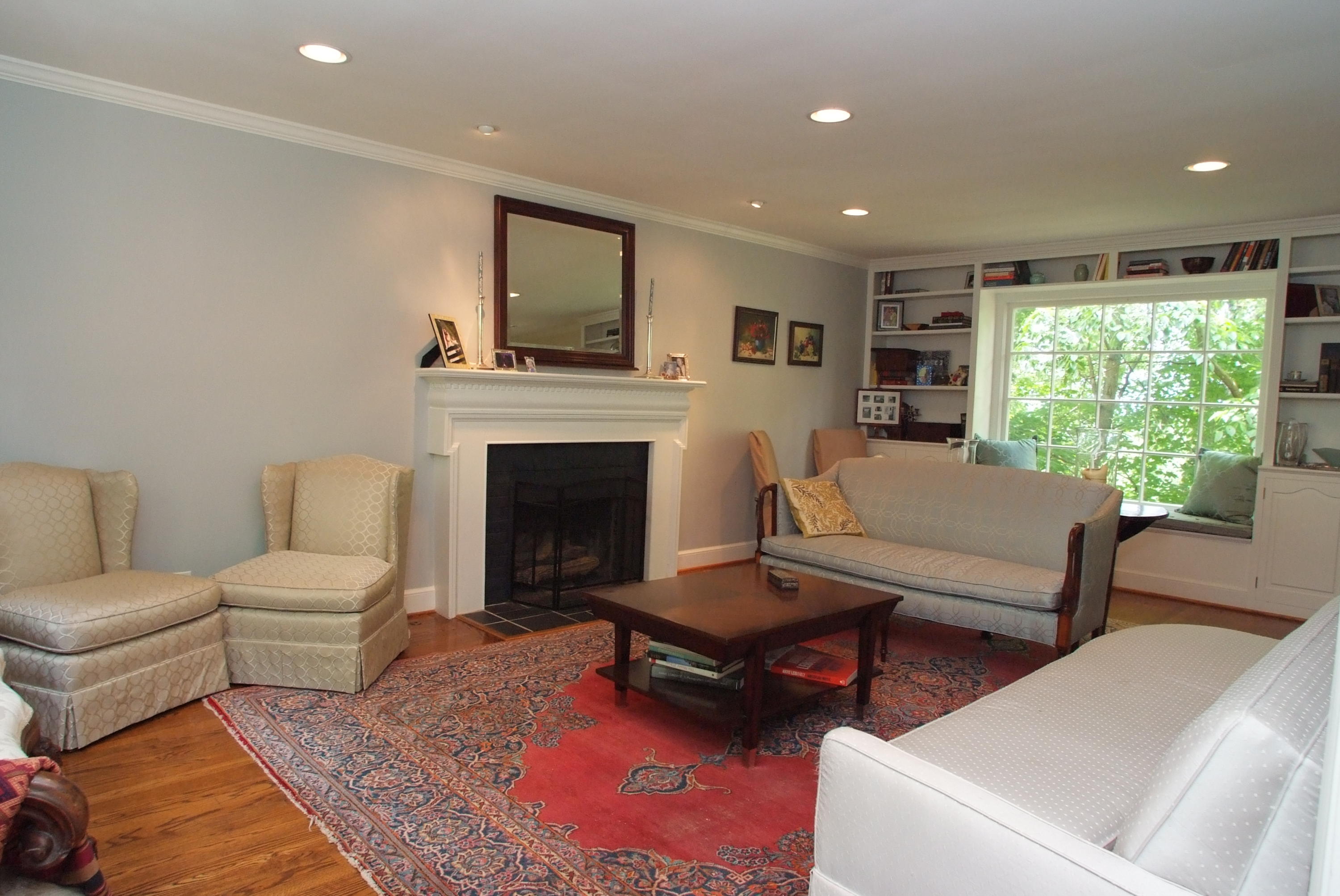 2521 Robin Hood Road Southeast Roanoke, VA 24014 - Photo 3 of 20 INTERIOR