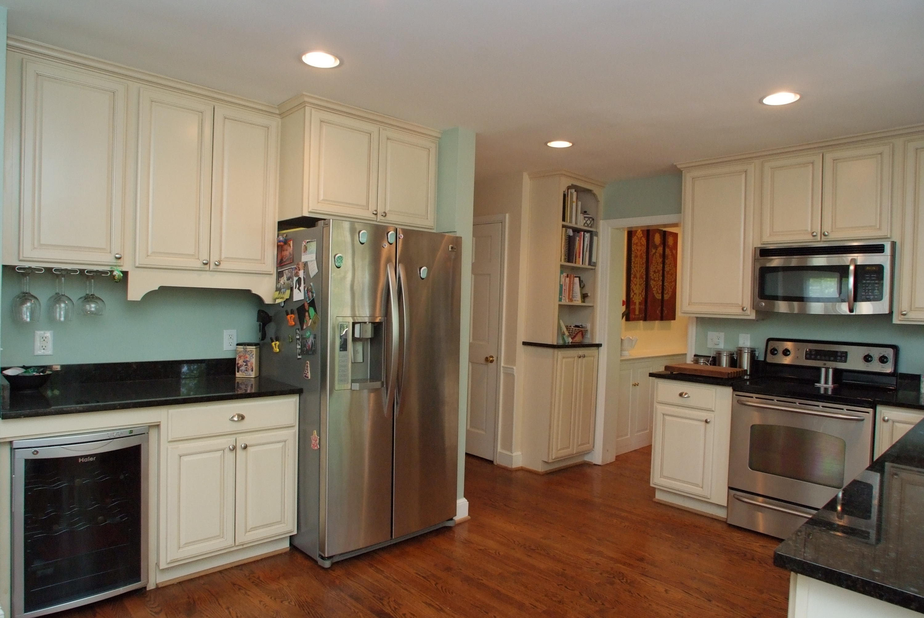 2521 Robin Hood Road Southeast Roanoke, VA 24014 - Photo 8 of 20 INTERIOR