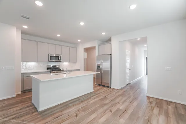 $2,300 | 8498 Sweet Cherry Lane, Magnolia, TX 77354