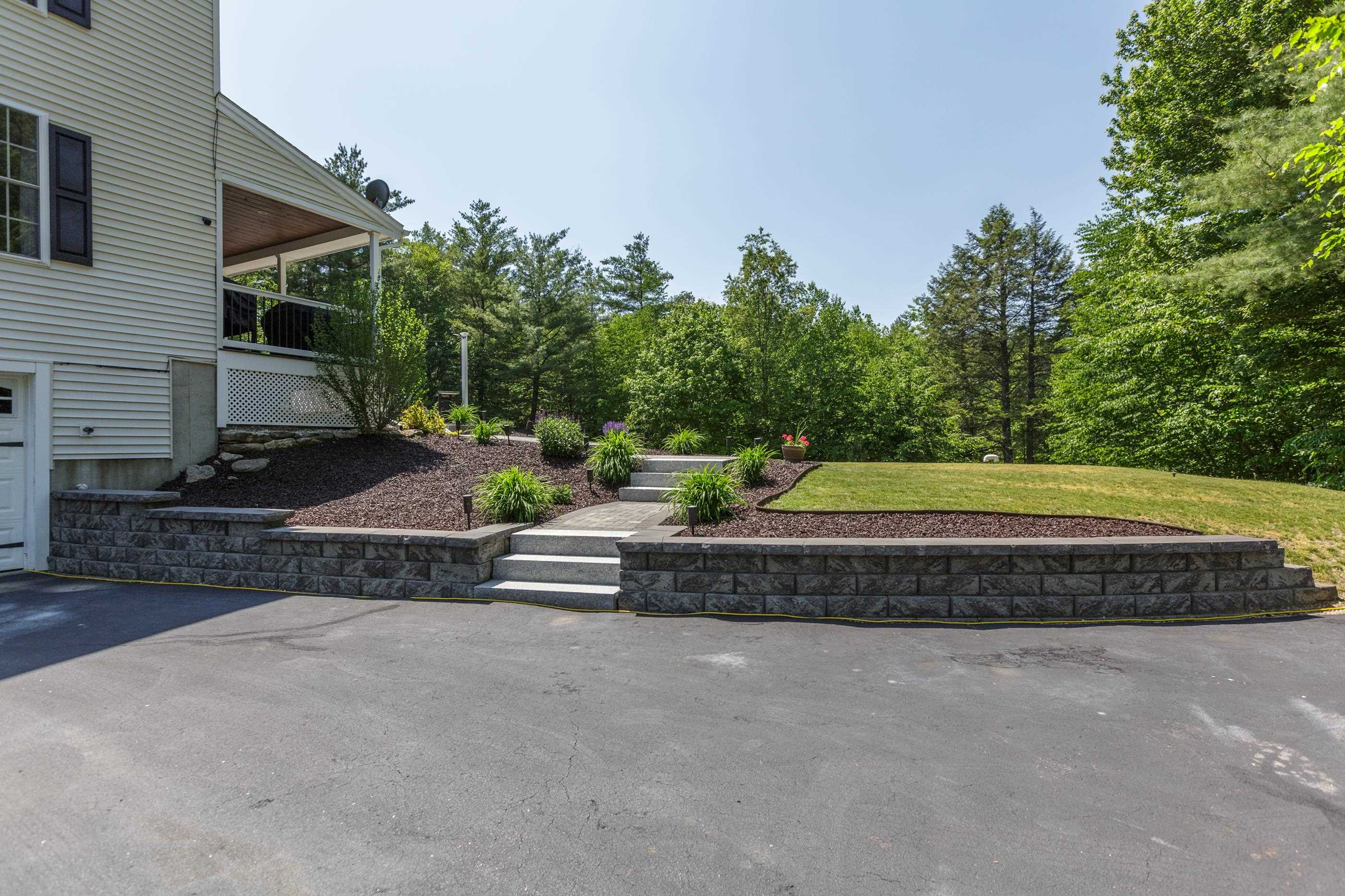 9 Nicholas Road Deerfield, NH 03037 - Photo 27 of 40