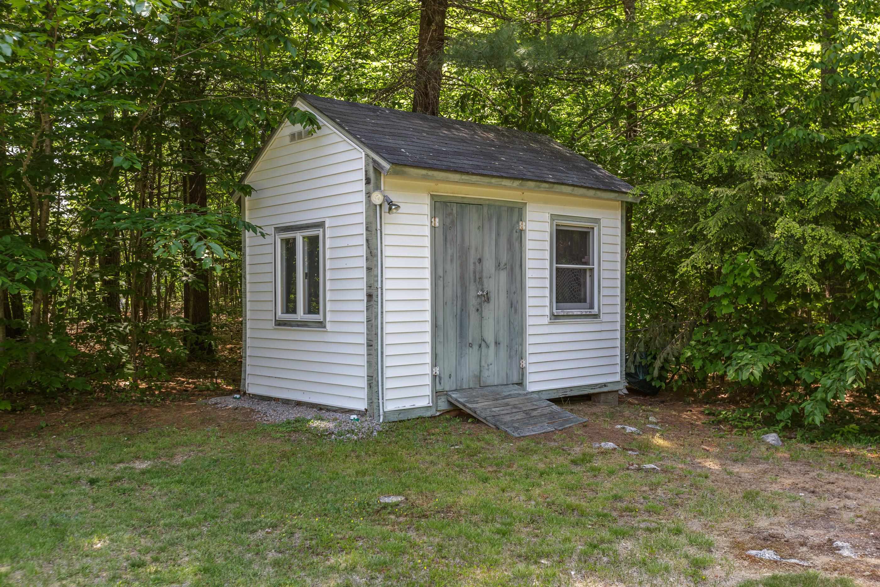 9 Nicholas Road Deerfield, NH 03037 - Photo 31 of 40