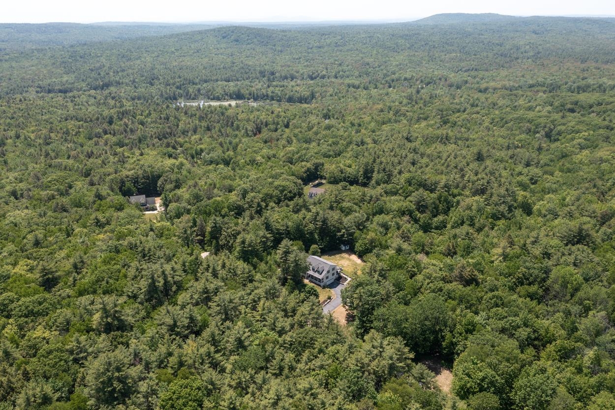 9 Nicholas Road Deerfield, NH 03037 - Photo 33 of 40