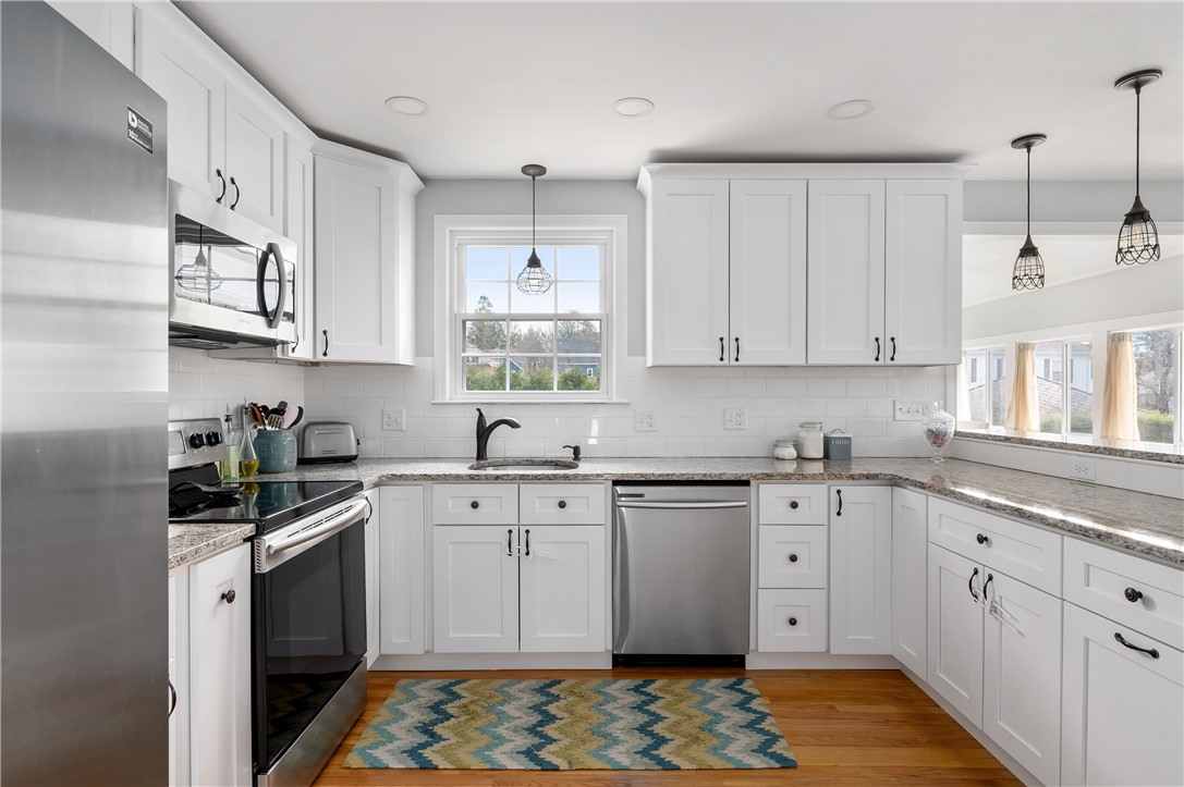 40 Rachel Street Woonsocket, RI 02895 - Photo 6 of 33 Gallery Image 6