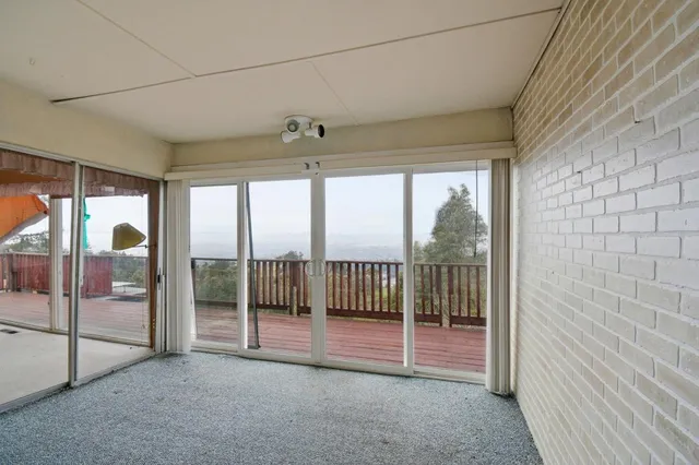 $598,000 | 6077 Skyline Boulevard, Oakland, CA 94611