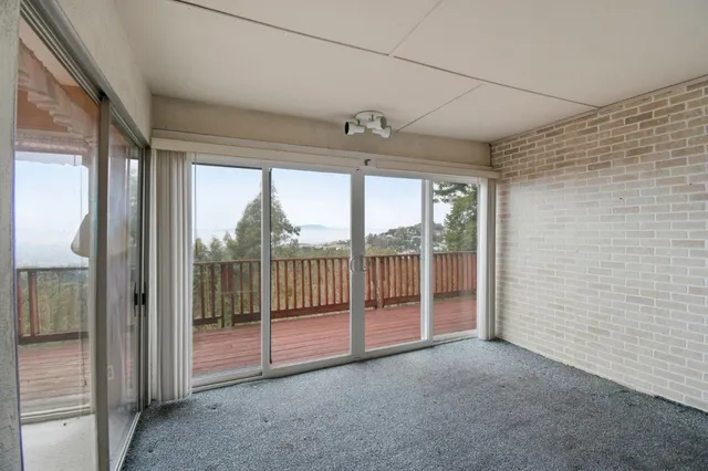 $598,000 | 6077 Skyline Boulevard, Oakland, CA 94611