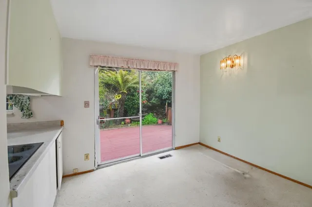 $598,000 | 6077 Skyline Boulevard, Oakland, CA 94611