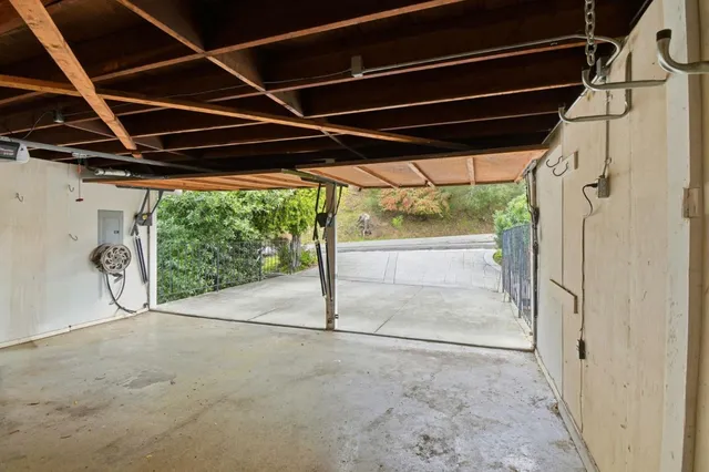 $598,000 | 6077 Skyline Boulevard, Oakland, CA 94611