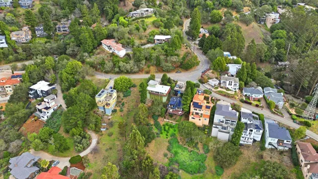 $598,000 | 6077 Skyline Boulevard, Oakland, CA 94611